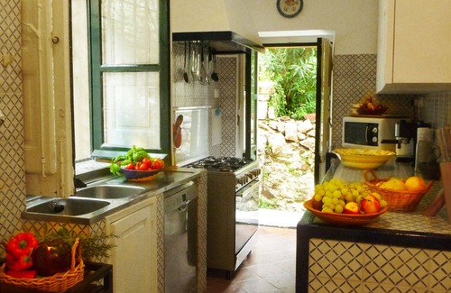 Taormina Villa | Stylish villa garden town centre Taormina view theatre sea solarium terraces