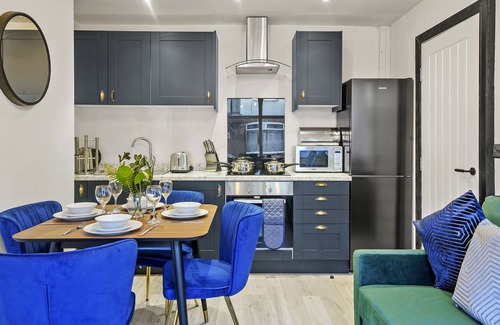 Castleford Apartment | Stylish Yorkshire Apartment - Sleeps 5