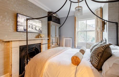 Windsor City Centre Apartment | Stylishly Designed Private Home in Central Windsor