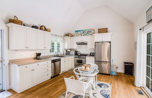 South Chatham House | Stylishly Furnished Home- Access to Pleasant Street Beach