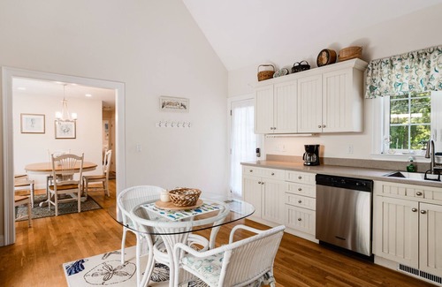 South Chatham House | Stylishly Furnished Home- Access to Pleasant Street Beach