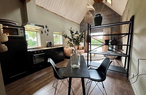 Limmen House | Stylishly furnished vacation apartment. The apartment radiates warmth and atmosphere