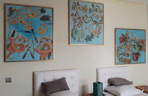Plage des Nations Bed & Breakfast | Sublime room facing the sea: beach, swimming pool, golf course, complimentary breakfast.