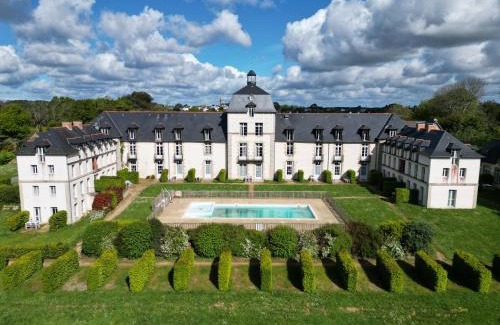 Baden Apartment | Sublime T3 de standing - Château avec piscine