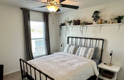 Kansas City House | Suburban Getaway— Close to Airport, Downtown Events & Stadiums