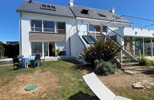 Doelan House | Sud Finistere, Seafront villa, in a setting preserved beauty, indoor heated pool