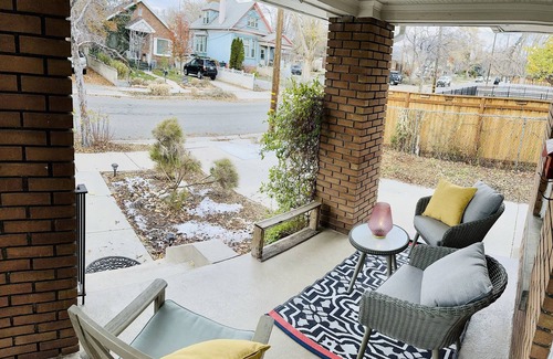 Sugar House Apartment | Sugar House Urban Escape: Cozy 3BR Near Mountains w/Wi-Fi & Ample Street Parking
