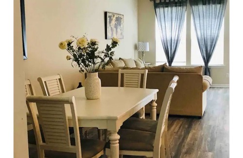 Bluffton House | Sugar & Spice That is Life/sleep/6 pets friendly