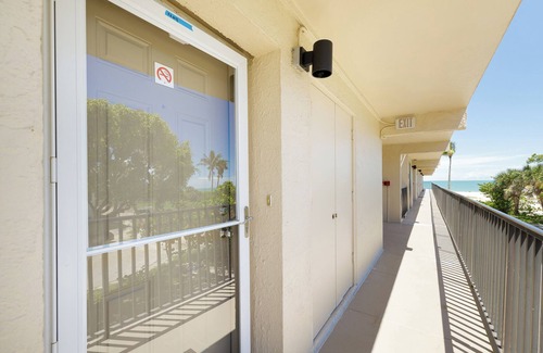 Sanibel Condo | Sugar White Beach and Magnificent Shelling