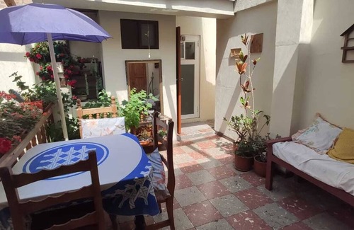 San Blas Apartment | Suit acogedora en Centro Histórico de Cuenca-Ecuador.