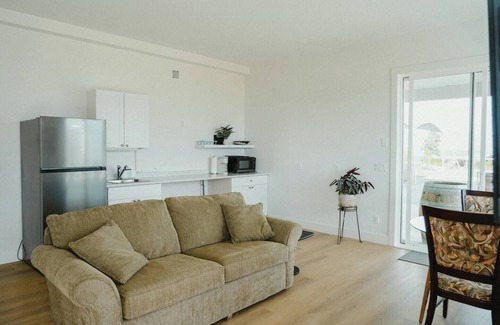 Central Okanagan Other | Suite 1 -One Bedroom Private Unit on West Kelowna Vineyard