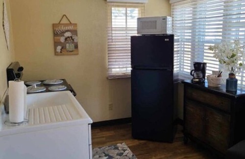 Helena Apartment | Suite 27 - Corner Suite