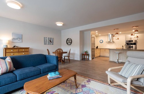 Wolfville Apartment | Suite 303 - 470 Main