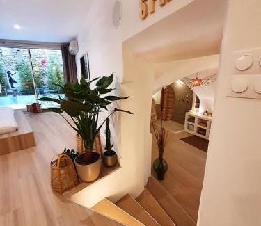 Nimes City Centre Bed & Breakfast | Suite 6
