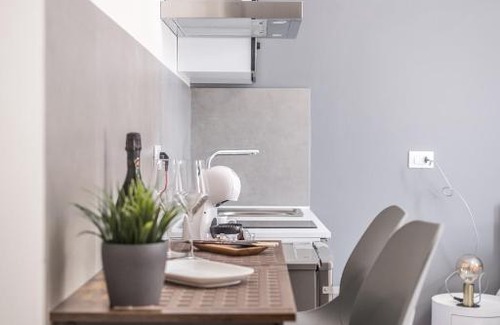 Crocetta-San Lazzaro-Modena Est Apartment | Suite 649 Mono con terrazzo
