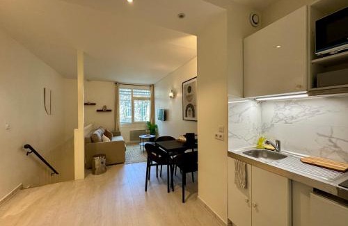 6th Arrondissement Apartment | Suite Azure