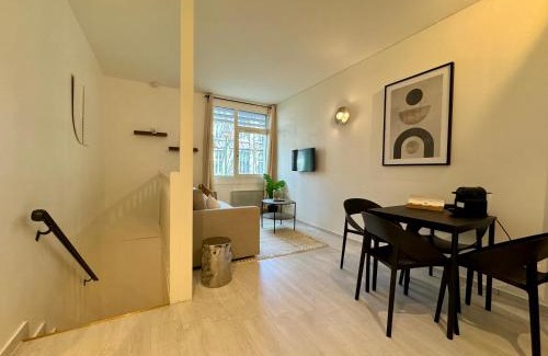6th Arrondissement Apartment | Suite Azure