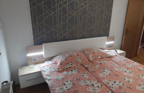 Strahoninec Apartment | Suite Elena
