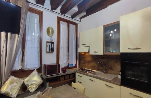 Cannaregio Apartment | SUITE HAVEN IN VENICE WITH PRIVATE SPA