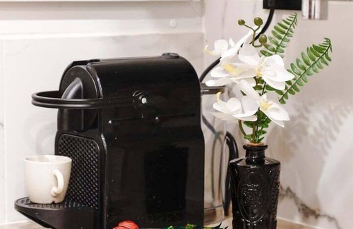 Porte-Dauphine Apartment | Suite Léo – Studio Cosy au Cœur du 16e