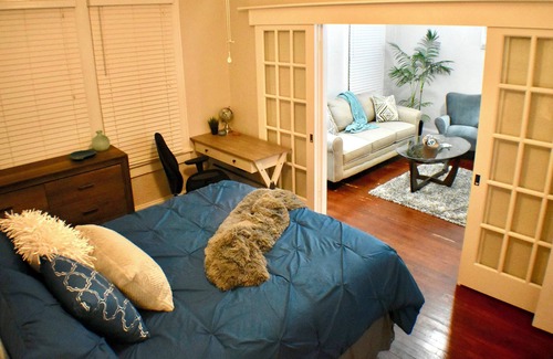 Courier City - Oscawana Apartment | Suite Poseidon - Casablanca of Hyde Park