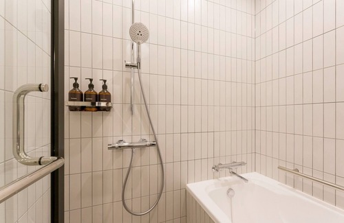 Atami Hotel | Suite Room92Nopets allowed1offsite parking lot/Atami Shizuoka