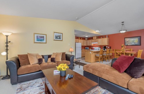 Downtown Leavenworth Apartment | Suite Serenity Condo by NW Comfy Cabins