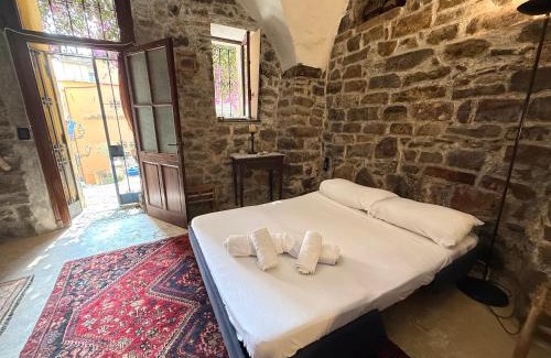 Sanremo Old Town Apartment | Suite Vecchio Frantoio - Sanremo