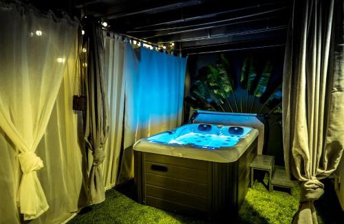 Saint Laurent de la Pree Bed & Breakfast | Suites by Aix Keys avec jacuzzi privatif 5 min des plages Fouras