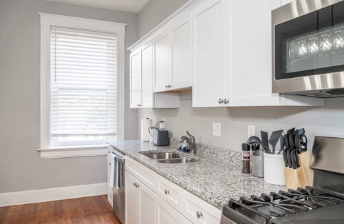 Covington Condo | Suites on Main 1 Summ
