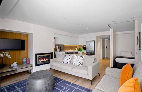 Arthur's Point Apartment | Suki Apartment at the base of Coronet Peak