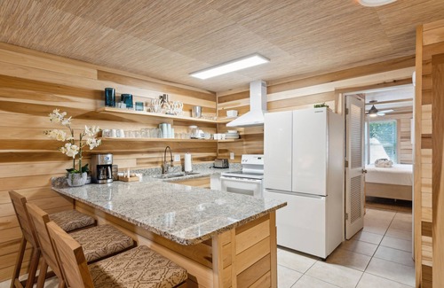 Sullivan's Island Condo | Sullivan’s Beach Getaway on Island's Main St