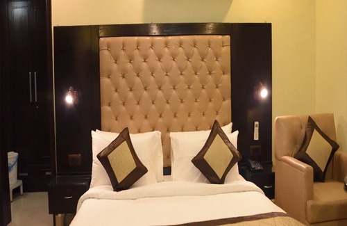 New Delhi Hotel | Sumedha Premium