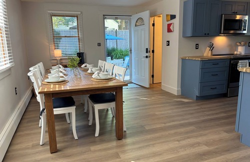 Plymouth Cottage | Summer 2025 OPEN 2BR cottage steps to White Horse Beach. Sleeps Six.