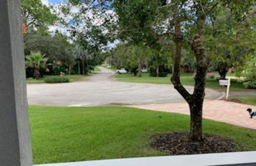 New Smyrna Beach House | SUMMER BEACH DEALS SUGARMILL CC SHORT RIDE TO THE BEACH AND ALL.