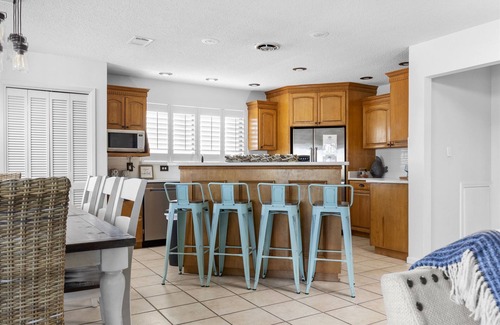 Toilla Segunda House | Summer Break! | Game Room | Sleeps 21 | Pool