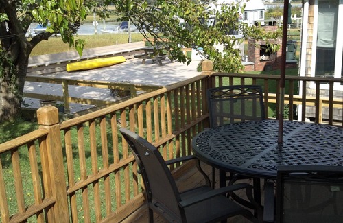 Old Saybrook Cottage | Summer Cottage with Water Views at Great Hammock Beach in Old Saybrook