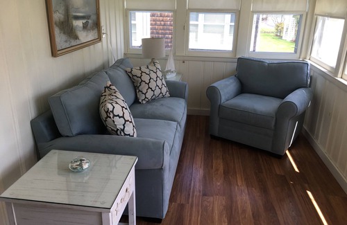 Old Saybrook Cottage | Summer Cottage with Water Views at Great Hammock Beach in Old Saybrook