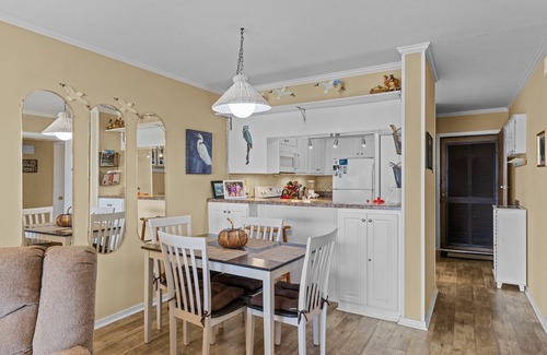 Morehead City Condo | SUMMER DEAL! PRICE DROP ON THIS GORGEOUS CONDO! ENJOY ALL THE AMENITIES!