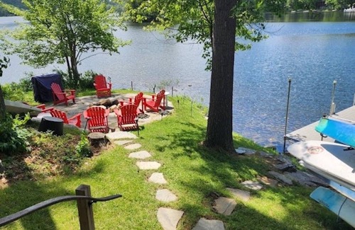 Ludlow House | Summer fun on the lake - great for 2 families or 3 couples - newly remodeled