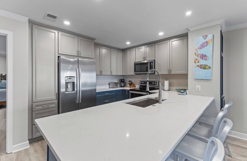 Isle of Palms Condo | Summer House 204 - Newly Renovated! Ocean View!