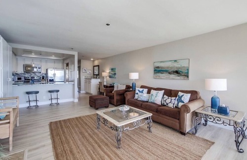 Crown Point Condo | Summer is here at Ginny's Bayfront balcony+parking