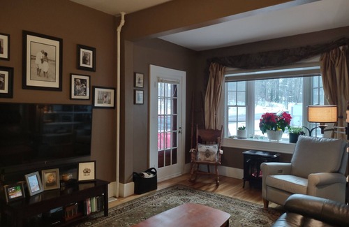 Knightville Apartment | Summer long stay rental. 5 minutes to Portlands Old Port!