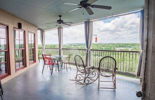 Gruene Condo | Summer Price Drops! Ask about free night! on the Guadalupe River in Gruene!