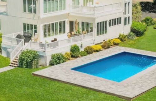 Hampton Bays House | Summer Rental - Hampton Bays Waterfront- FULL MONTH ONLY August - Labor Day