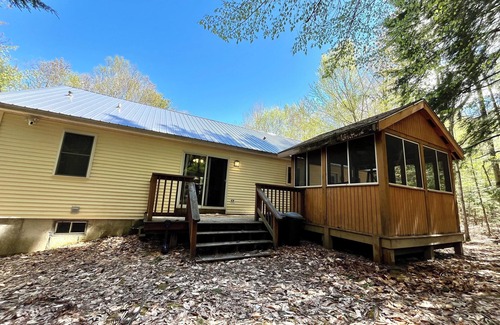 Madison House | Summer Retreat in the White Mountains; Private Lakes & Hiking.