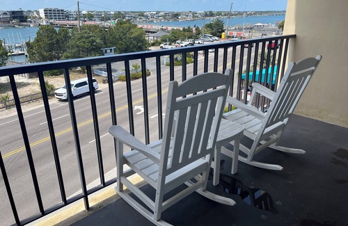 Wrightsville Beach Condo | Summer Sands- A Little Nauti Room 302