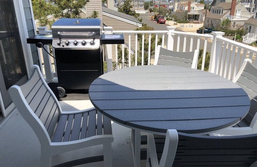 The Dunes House | Summer Weekly Rental - 5 Houses from the Beach