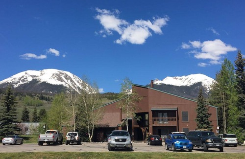 Silverthorne Condo | Summit County Condo - Stunning Views and Convenient Location