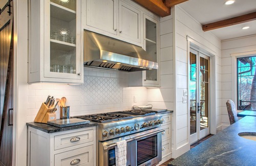 Sylva House | Summit Haven at Balsam Mountain Preserve | Exclusive Lodge with Golf & Hiking Trails